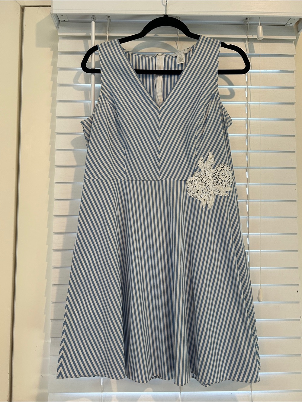 London Times Blue Striped Floral Applique Petite Dress